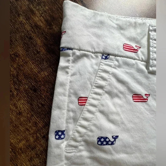 Vineyard Vines | girls Stars and Stripes patriotic shorts. Size: 14 - Picture 3 of 10
